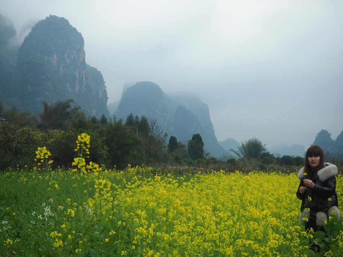 Yangshuo Moon Resort Hotel กุ้ยหลิน ภายนอก รูปภาพ