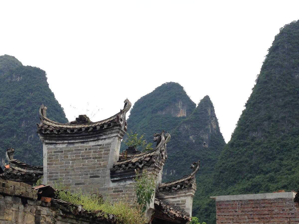 Yangshuo Moon Resort Hotel กุ้ยหลิน ภายนอก รูปภาพ