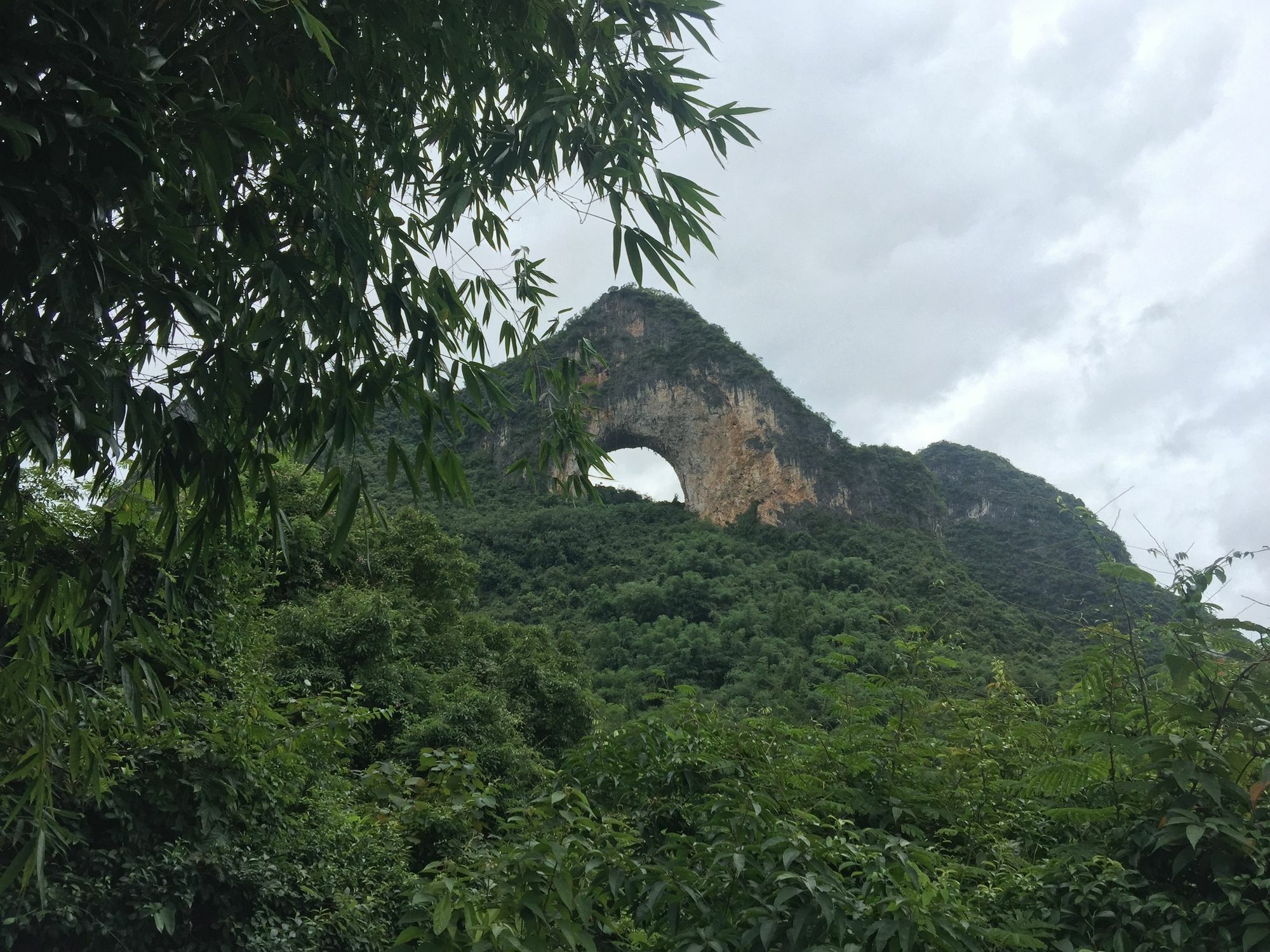 Yangshuo Moon Resort Hotel กุ้ยหลิน ภายนอก รูปภาพ